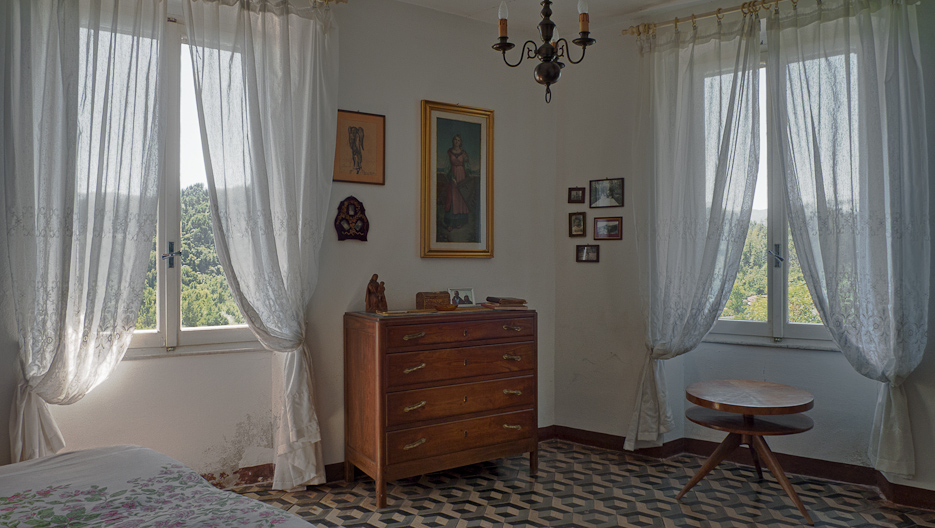 1st bedroom